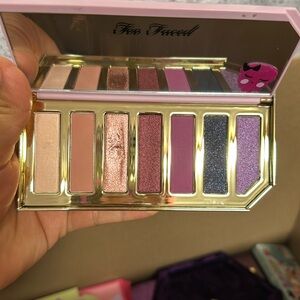 Too faced palette
